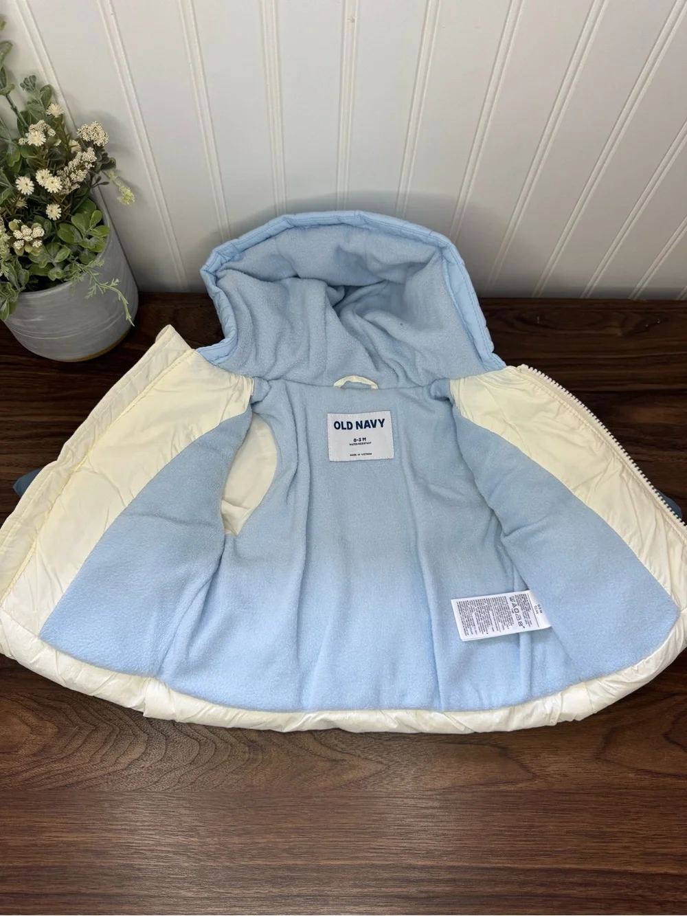 Old Navy Baby Winter Hooded Critter Puffer Jacket Water Resistant 0 to 3 Months